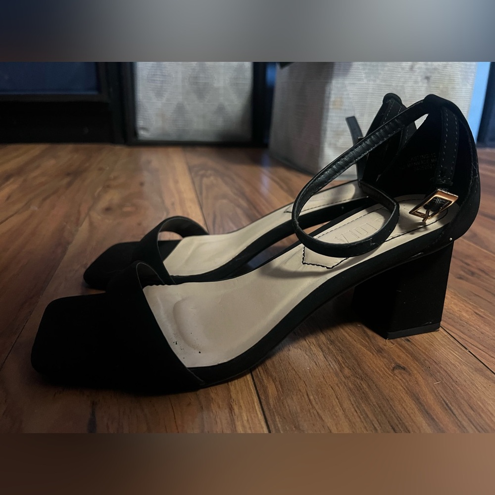 Sexy Low heel Black elegant strap heels